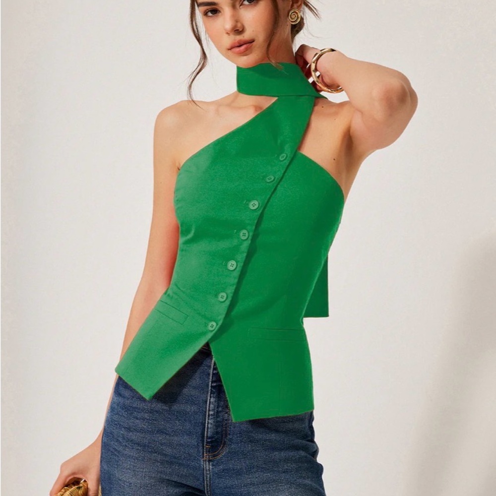 Asymmetric One-Shoulder Green Button Tank Top